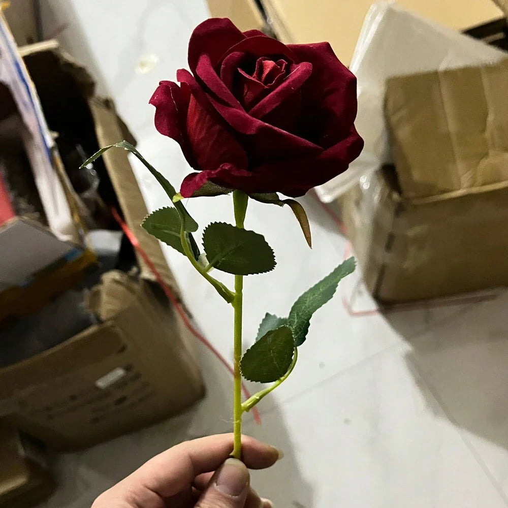 100pcs Artificial Deep Red Roses, Lifelike Flowers, Suitable For DIY Wedding Bouquets, Tabletop Decor, Bridal Shower, Valentine's Day Decoration, Baby Shower, Home Decor, Living Room, Dining Table, Wall, Garden, Wreath, Bedroom Decoration, Etc.