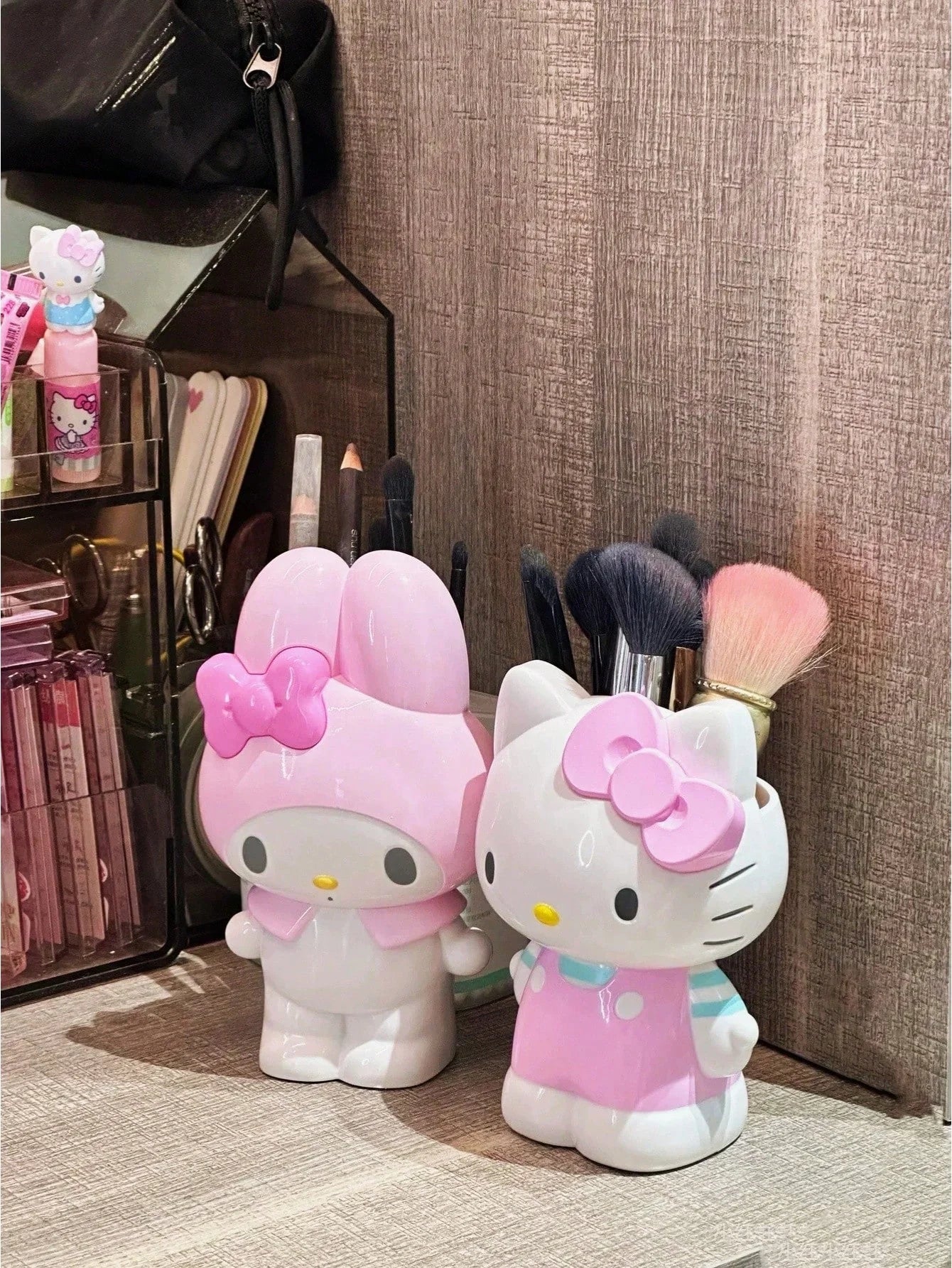 Sanrio Hello Kitty Pen Holder Stationery Melody ,Kuromicosmetic Brush Storage Box Desktop Storage Box Gifts, Pencil Cases, Pencil Cases, Schoolbags.Must-Have For Back-To-School Season,Makeup Artist Storage Bucket, Stationery Refill Storage Bucket, Suitabl