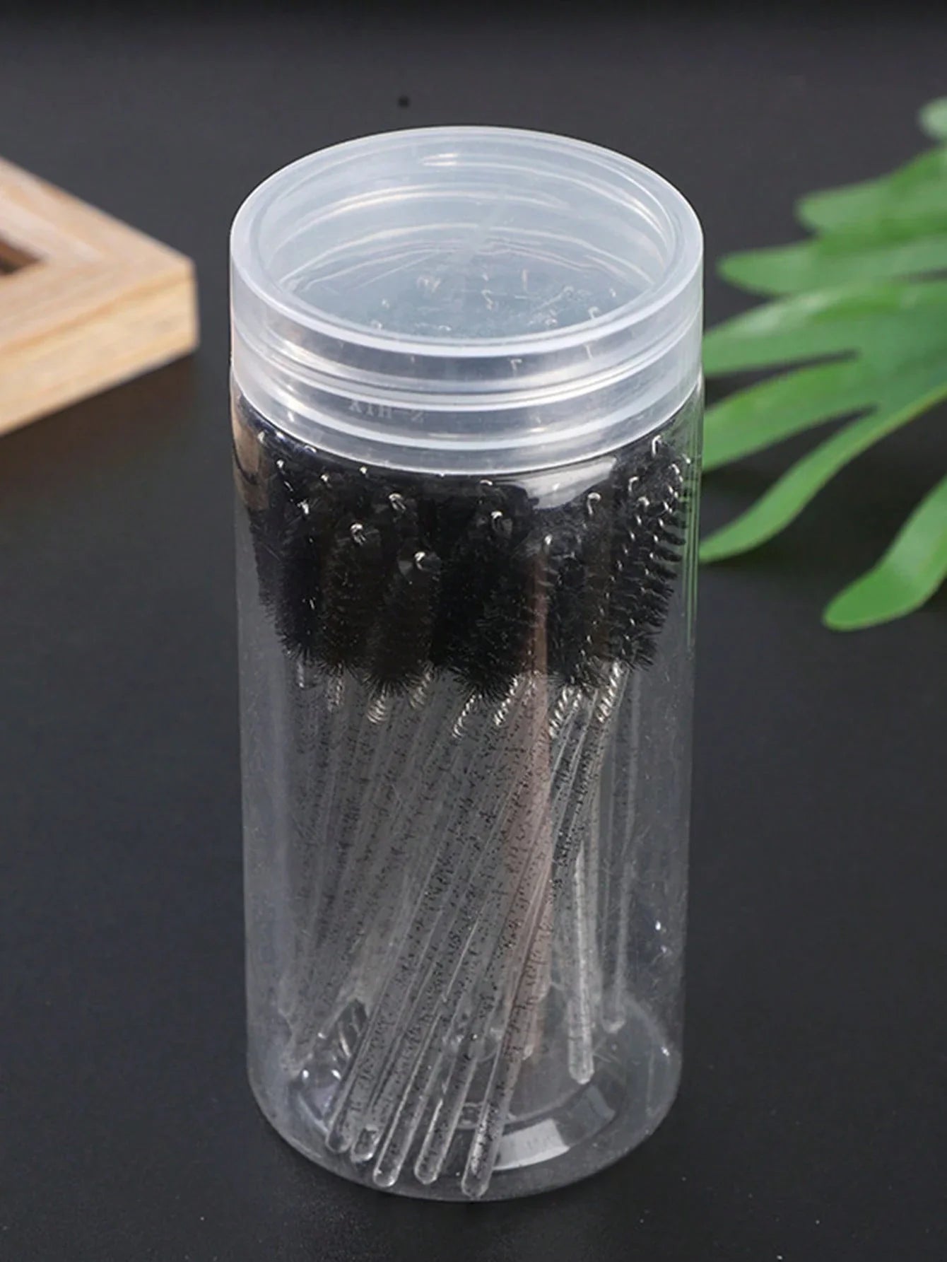100PCS Crystal Pink Eyelash Brushes, Mascara Wands With Container, Bendable Disposable Eyebrow Spoolies, Lash Brush For Lash Extensions, Eyebrow Spoolie, Castor Oil Brushes,Eyebrow Brush,Eyeshadow Brush,Spoolie,Spoolie Brush