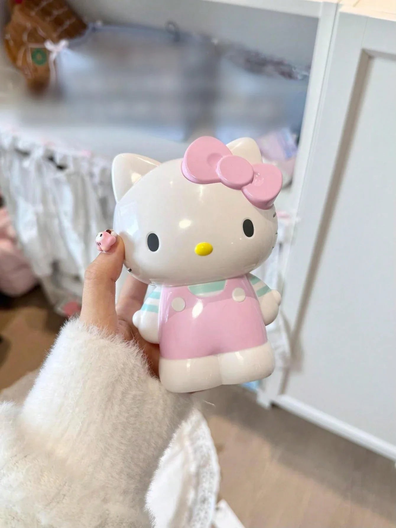 Sanrio Hello Kitty Pen Holder Stationery Melody ,Kuromicosmetic Brush Storage Box Desktop Storage Box Gifts, Pencil Cases, Pencil Cases, Schoolbags.Must-Have For Back-To-School Season,Makeup Artist Storage Bucket, Stationery Refill Storage Bucket, Suitabl