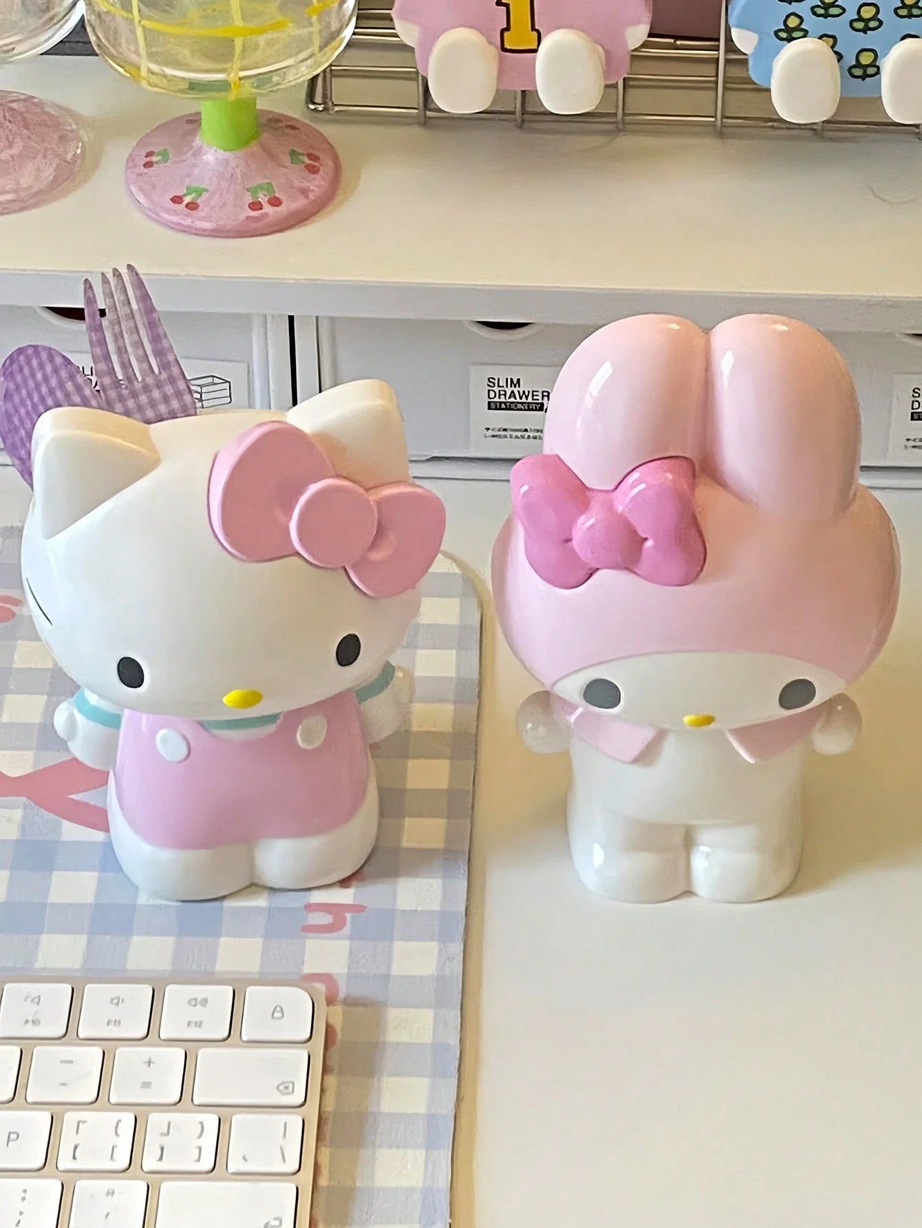 Sanrio Hello Kitty Pen Holder Stationery Melody ,Kuromicosmetic Brush Storage Box Desktop Storage Box Gifts, Pencil Cases, Pencil Cases, Schoolbags.Must-Have For Back-To-School Season,Makeup Artist Storage Bucket, Stationery Refill Storage Bucket, Suitabl